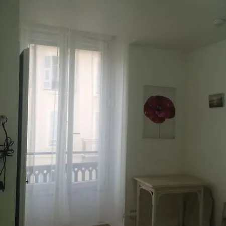 Adonis Lejlighedshotel *