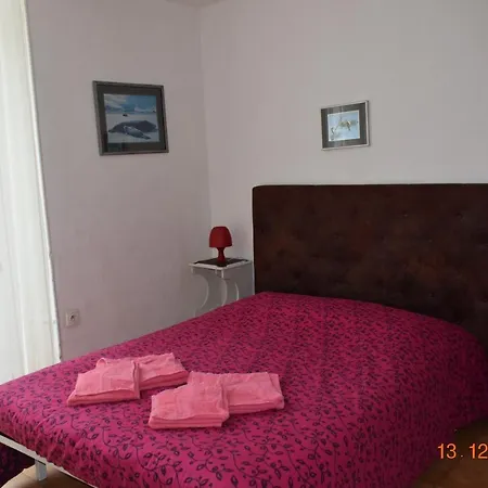 Adonis Lejlighedshotel