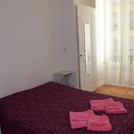 Adonis Lejlighedshotel